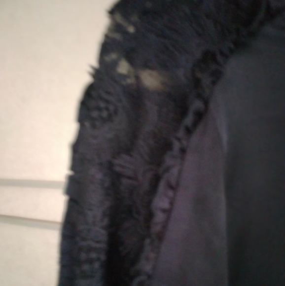 Femininity plus - Picture 3 of 4